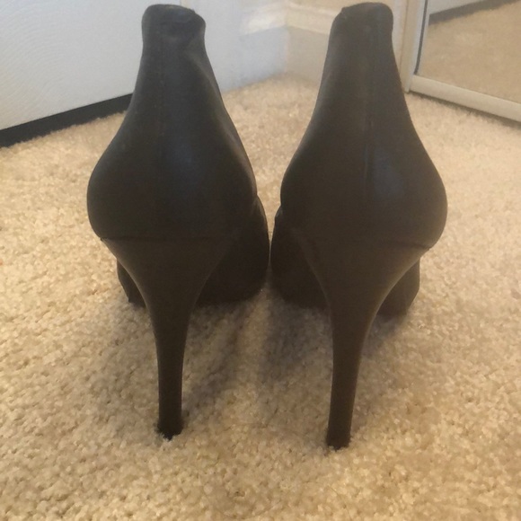 BCBG Black High Rise Stiletto - Picture 4 of 5